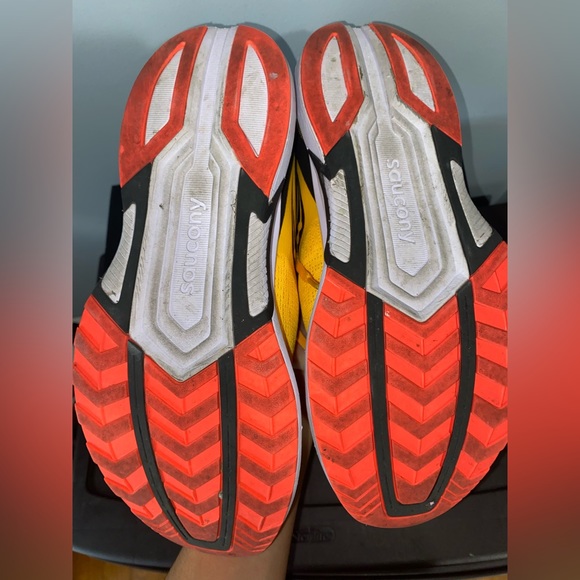 Men Saucony Yellow Shoes - Picture 6 of 9